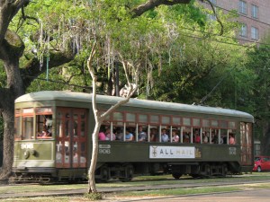 St. Charles Street Car passes